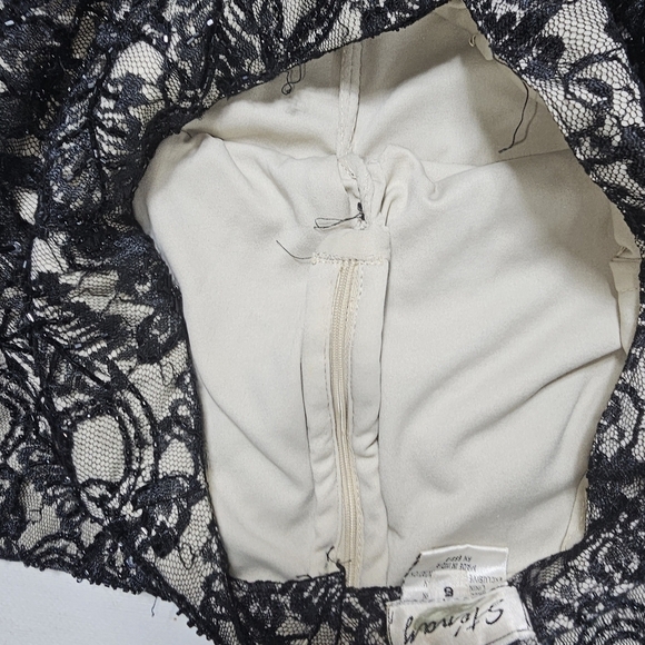 Stenay beaded and lace pants with nudes lining. Size 6. Back zip. - Picture 7 of 11